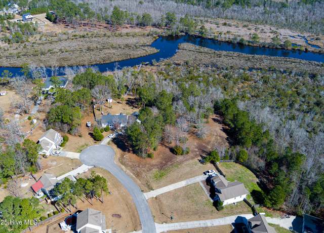 Property at 226 Gelynda Ct, Holly Ridge, NC 28445