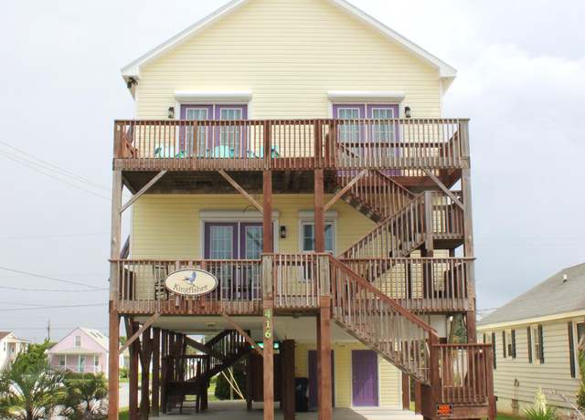 Property at 416 W Atlantic Blvd, Atlantic Beach, NC 28512, 4 beds, 3.5 baths