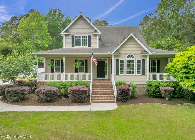 Property at 103 Wire Grass Way, Hampstead, NC 28443, 4 beds, 4.5 baths