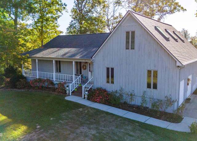 Property at 678 Trent Farms Rd, New Bern, NC 28562, 3 beds, 3 baths