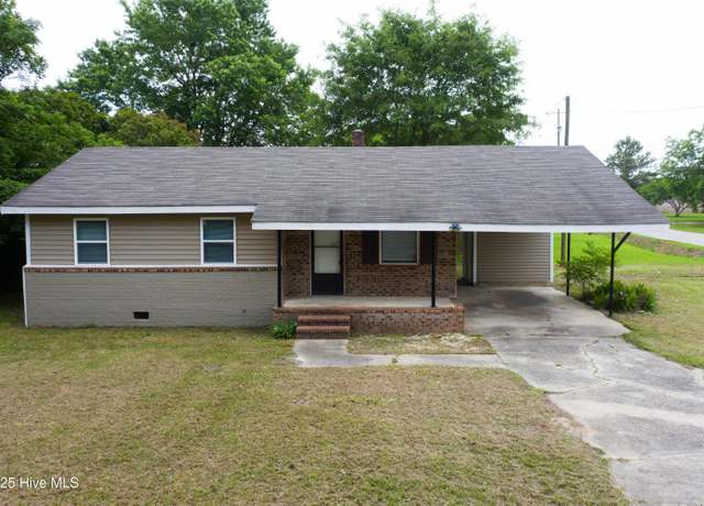 Property at 411 E Institute St, Chadbourn, NC 28431, 3 beds, 1 bath