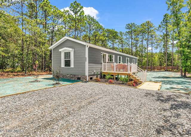 Property at 643 Oakwood Dr SW, Supply, NC 28462, 3 beds, 2 baths