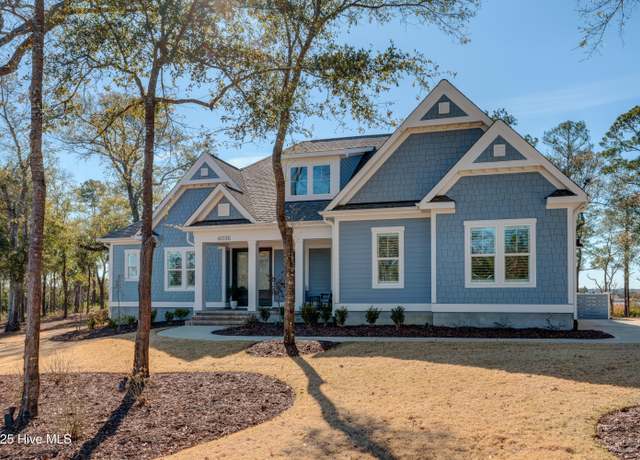 Property at 4036 Dauntless Ln, Wilmington, NC 28412, 4 beds, 3.5 baths