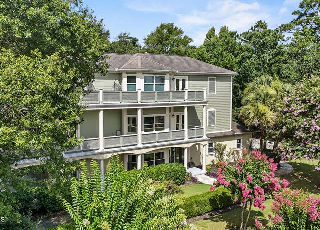 Property at 1054 Marshside Way, Belville, NC 28451, 4 beds, 3.5 baths