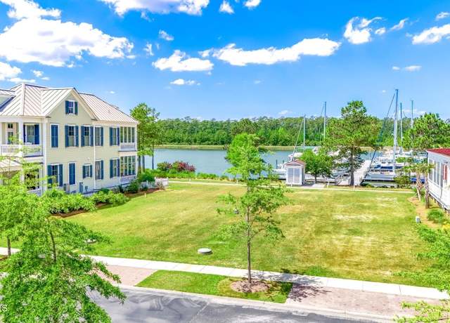 Property at 301 E Harborside Rd, Oriental, NC 28571