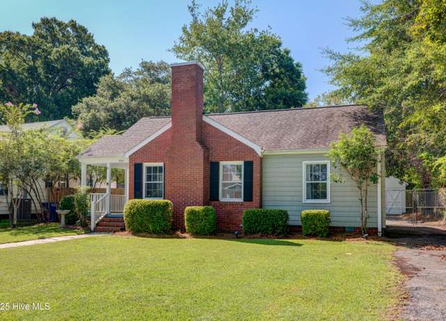 Property at 3245 Camden Cir, Wilmington, NC 28403, 2 beds, 1 bath