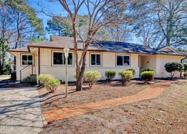 Property at 37 Carolina Shores Dr, Calabash, NC 28467, 3 beds, 2.5 baths