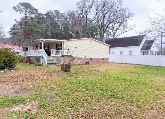 Property at 1268 Fred Powell Rd, Whiteville, NC 28472, 3 beds, 2 baths