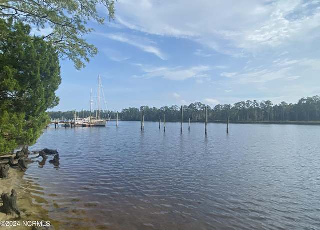 Property at 5314 Trade Winds Rd, New Bern, NC 28560