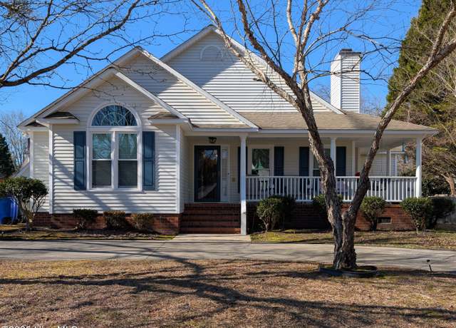 Property at 3111 Cleere Ct, Greenville, NC 27858, 3 beds, 2 baths