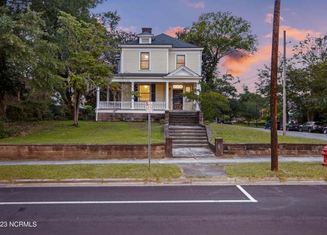 Property at 1419 Market St, Wilmington, NC 28401, 3 beds, 2.5 baths