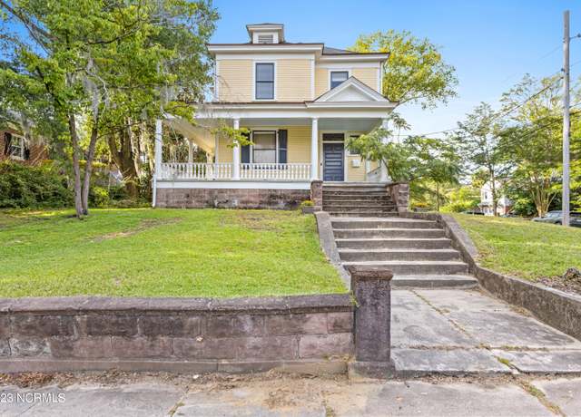 Property at 1419 Market St, Wilmington, NC 28401, 3 beds, 2.5 baths