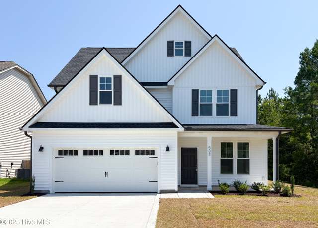 Property at 508 Saltworks Ln, Sneads Ferry, NC 28460, 4 beds, 2.5 baths