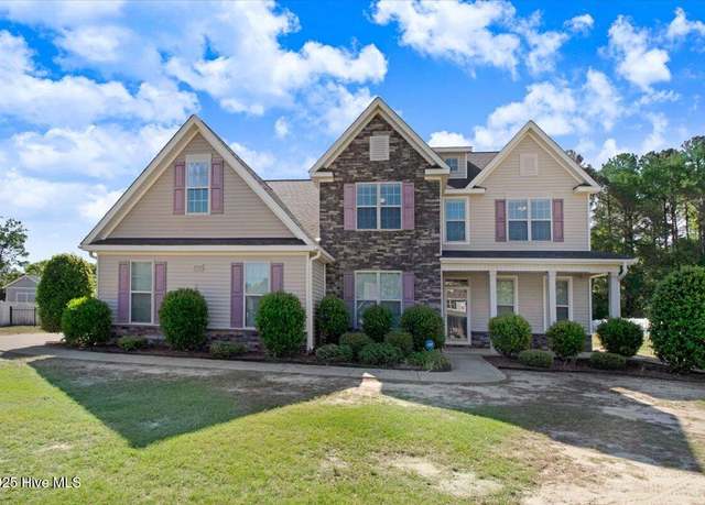 Property at 2310 Granville Dr, Goldsboro, NC 27530, 5 beds, 3.5 baths