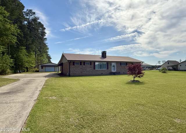 Property at 2895 Holly Springs Church Rd, Williamston, NC 27892, 3 beds, 2 baths