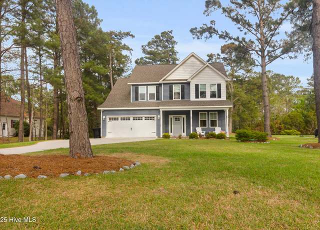 Property at 330 Divot Ct, Swansboro, NC 28584, 3 beds, 2.5 baths