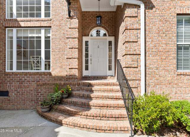 Property at 441 Autumn Chase SE, Bolivia, NC 28422, 4 beds, 3 baths