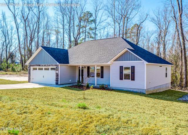 Property at 310 Cotton Hill Pl, Hubert, NC 28539, 3 beds, 2 baths