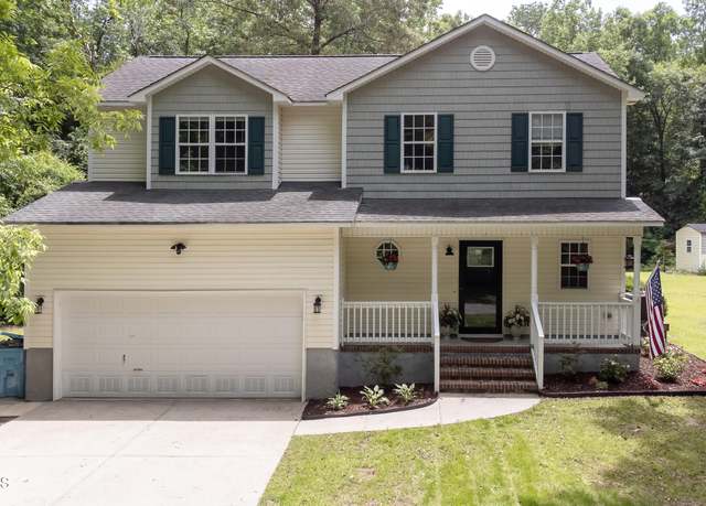 Property at 130 Briar Hollow Dr, Jacksonville, NC 28540, 3 beds, 2.5 baths