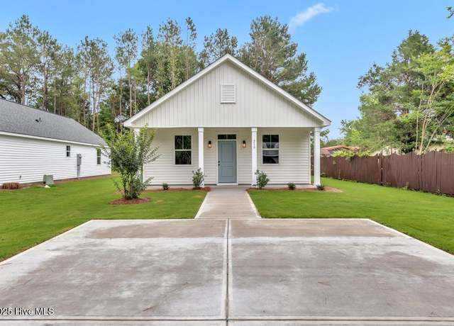 Property at 210 S Johnson St, Burgaw, NC 28425, 3 beds, 2 baths