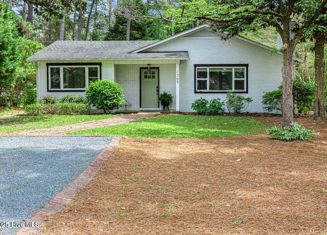 Property at 1369 Linden Rd, Aberdeen, NC 28315, 3 beds, 2 baths