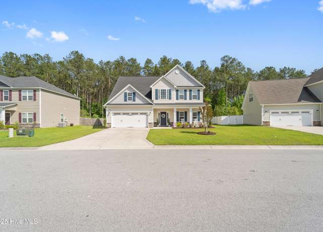 Property at 208 Wood House Dr, Jacksonville, NC 28546, 4 beds, 2.5 baths