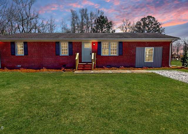 Property at 677 Rhodestown Rd, Jacksonville, NC 28540, 3 beds, 1.5 baths