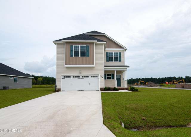 Property at 733 Lantern Rst Ln, Jacksonville, NC 28546, 4 beds, 2.5 baths