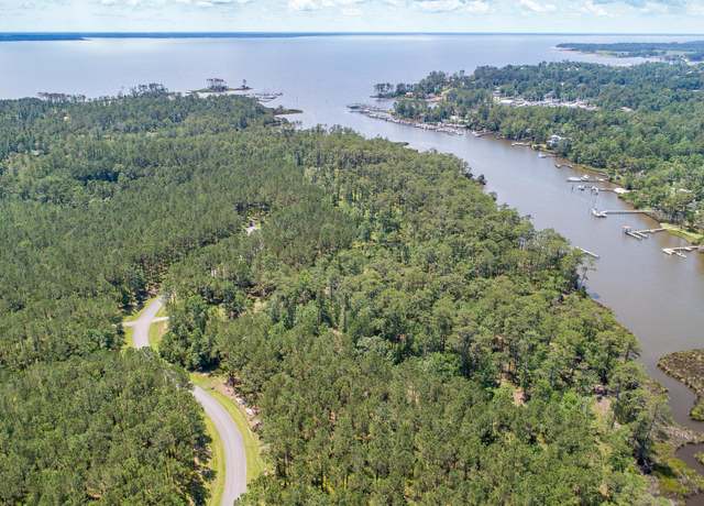 Property at 48 Madison Ave, Oriental, NC 28571