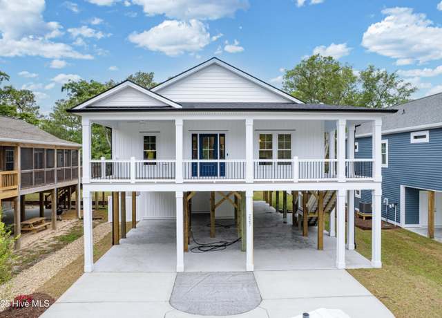 Property at 227 NE 34th St, Oak Island, NC 28465, 3 beds, 2.5 baths