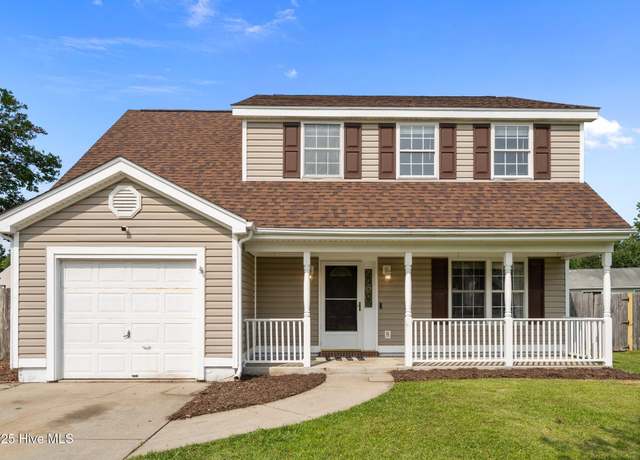 Property at 214 Mahogany Dr, Jacksonville, NC 28540, 4 beds, 2.5 baths