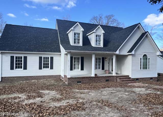 Property at 107 Red Oak Dr, Goldsboro, NC 27530, 3 beds, 2 baths