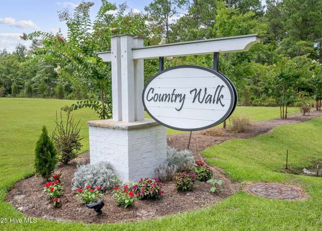 Property at 5231 Soy Bean Dr NE, Winnabow, NC 28479, 5 beds, 3 baths