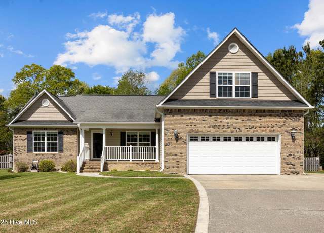 Property at 103 Thornberry Pl, Jacksonville, NC 28540, 4 beds, 3 baths