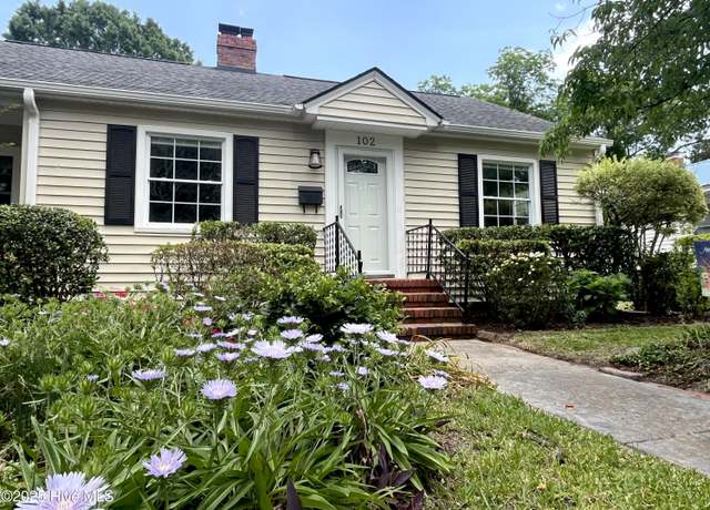 Property at 102 N 25th St, Wilmington, NC 28405, 2 beds, 1 bath