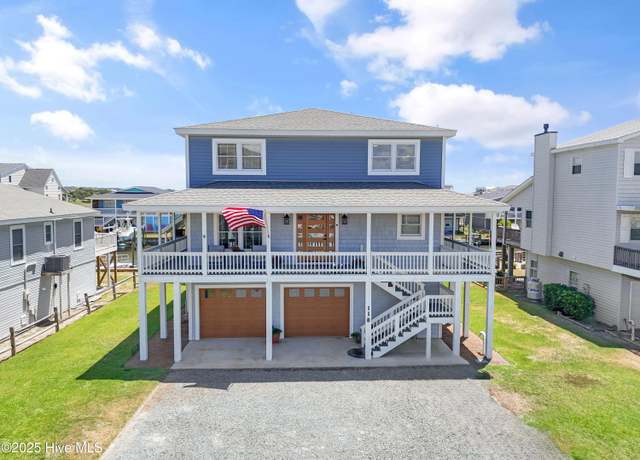 Property at 118 Lions Paw St, Holden Beach, NC 28462, 5 beds, 3.5 baths