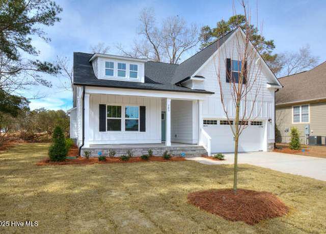 Property at 765 Marsh Rose Path NW #69, Calabash, NC 28467, 4 beds, 3 baths