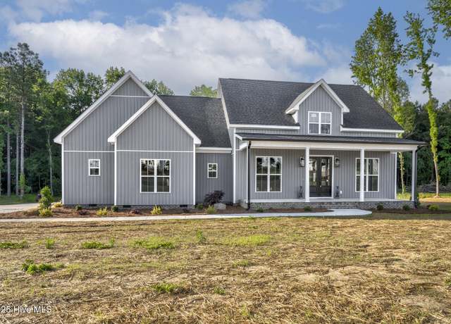 Property at 6445 Red Oak Rd, Battleboro, NC 27809, 4 beds, 3.5 baths