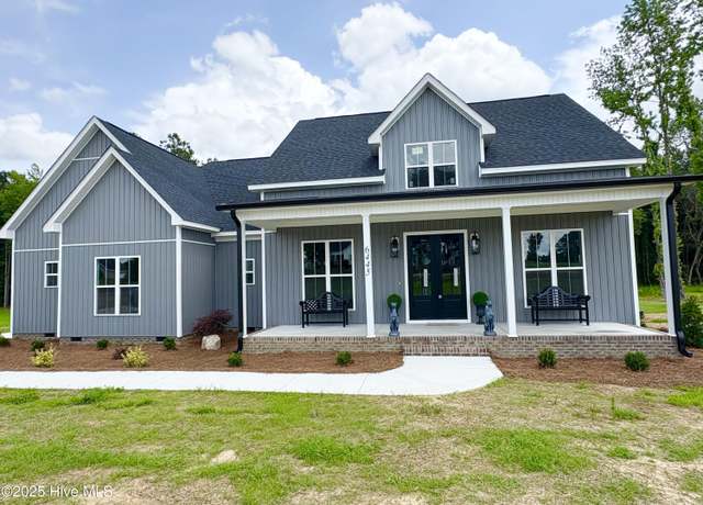 Property at 6445 Red Oak Rd, Battleboro, NC 27809, 4 beds, 3.5 baths