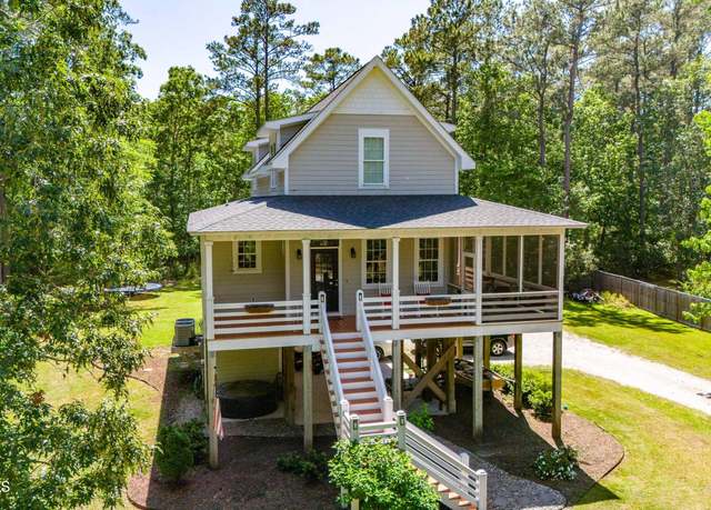 Property at 61 Spinnaker Point Rd N, Oriental, NC 28571, 3 beds, 2.5 baths