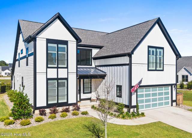 Property at 8224 Winding Creek Cir, Wilmington, NC 28411, 5 beds, 4 baths