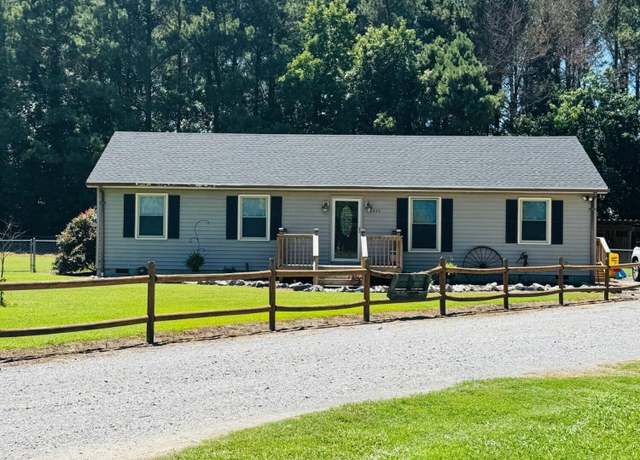 Property at 1449 Nixonton Rd, Elizabeth City, NC 27909, 4 beds, 2 baths