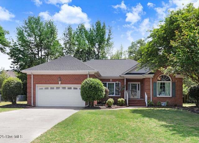 Property at 105 Eleanor Pl, Goldsboro, NC 27534, 3 beds, 2.5 baths