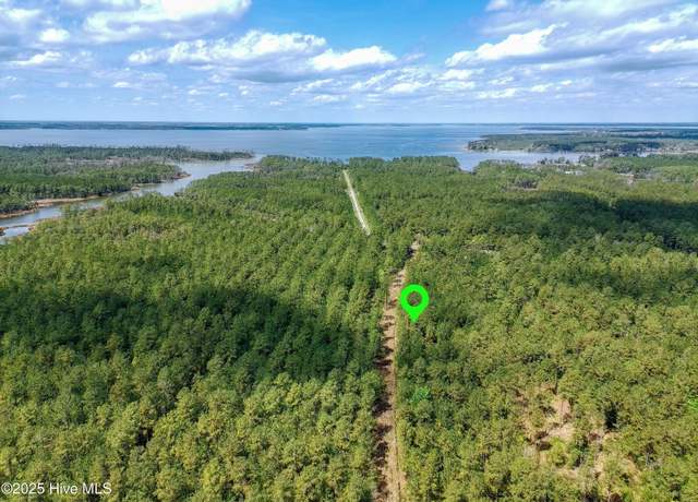 Property at 22 Sandy Point Rd, Scranton, NC 27875