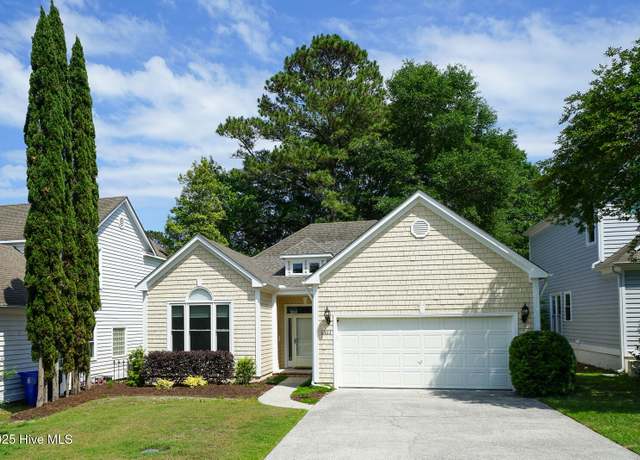 Property at 8502 Hammock Dunes Dr, Wilmington, NC 28411, 3 beds, 2 baths