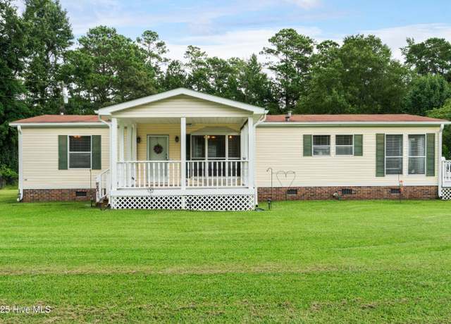 Property at 124 Hunter Ct, Rocky Point, NC 28457, 3 beds, 2 baths