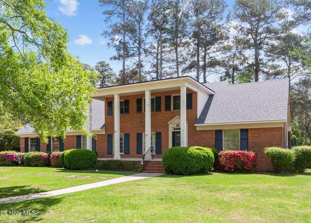 Property at 1906 Essex St, Kinston, NC 28504, 7 beds, 3.5 baths