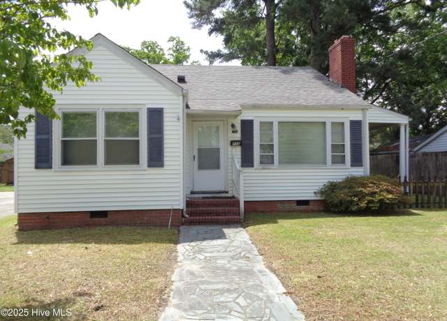 Property at 714 Cameron Dr, Kinston, NC 28501, 3 beds, 2 baths