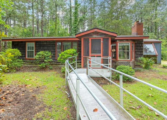 Property at 1772 Nc 5 Hwy, Aberdeen, NC 28315, 3 beds, 1.5 baths