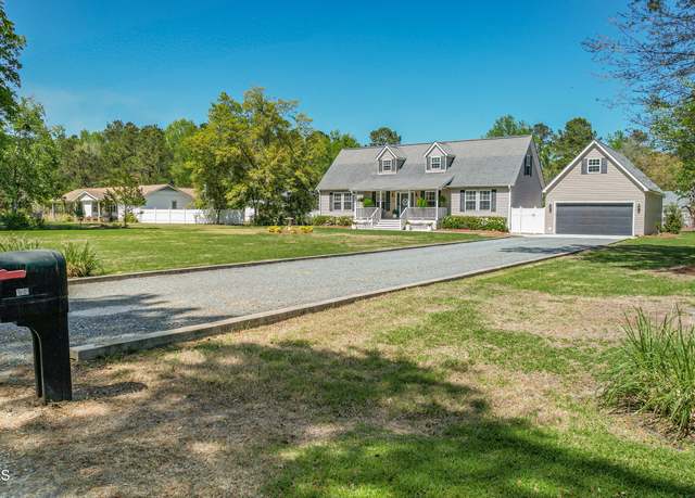 Property at 169 Pearsons Ln, Hampstead, NC 28443, 3 beds, 3 baths